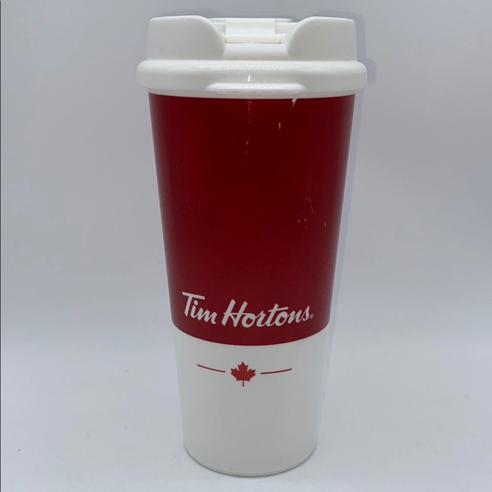 Tim Hortons Whirley 2017 Plastic Coffee Tea Travel Mug Tumbler Red White